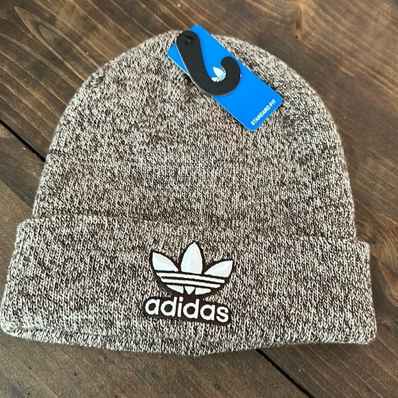 Adidas Beanie brown beige standard fit NWT - Picture 1 of 4